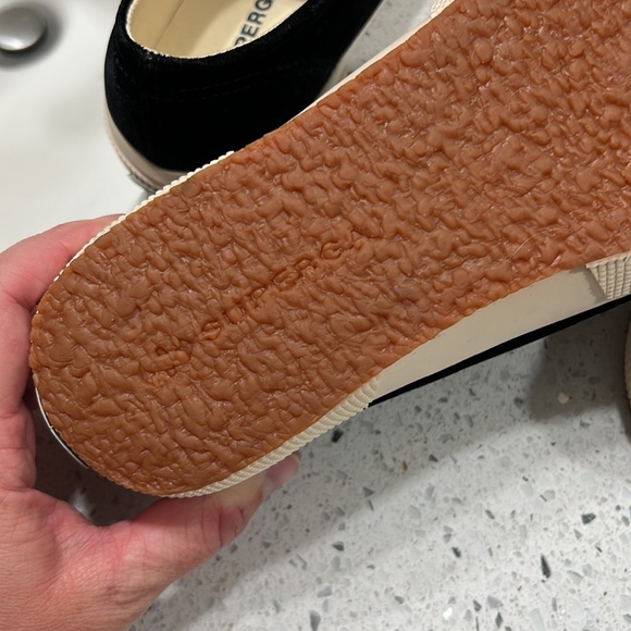 2 pairs superga shoes sneakers - Picture 5 of 5